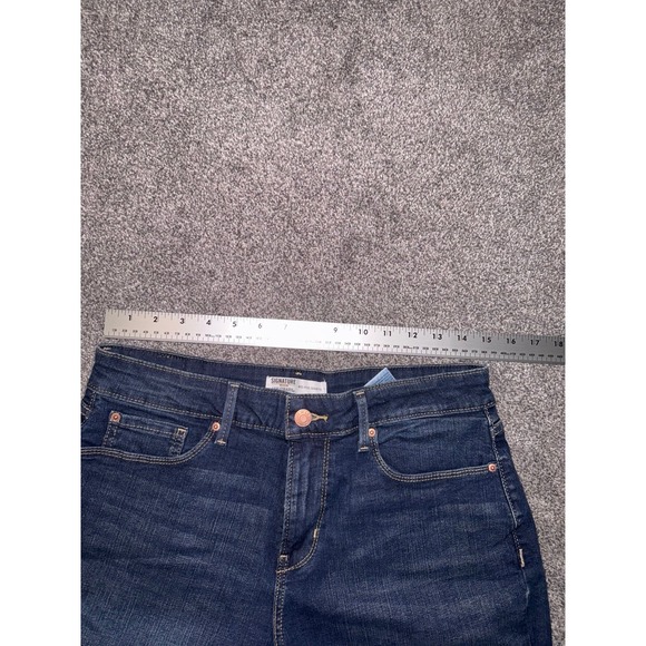 Levi's‎ Women's Dark Blue Jean Shorts - Picture 7 of 10